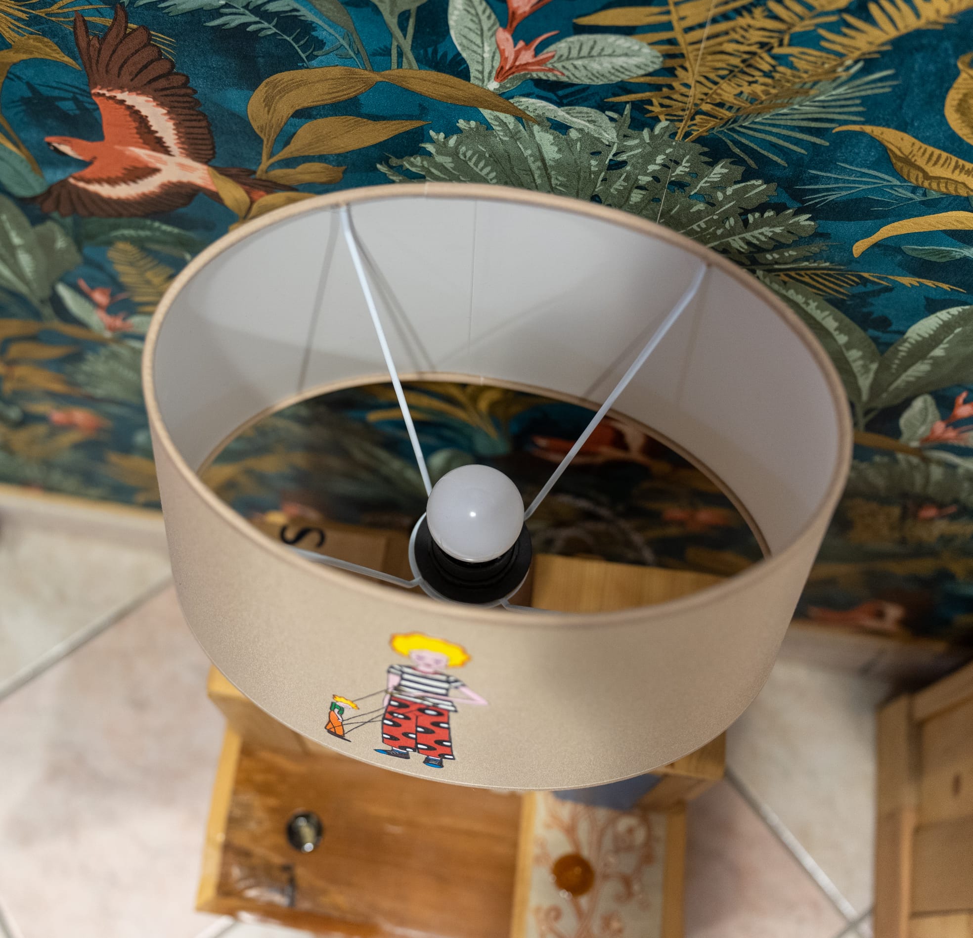 Lampade artigianali realizzate con legno di recupero Il Burattinaio e le Marionette - immagine 6